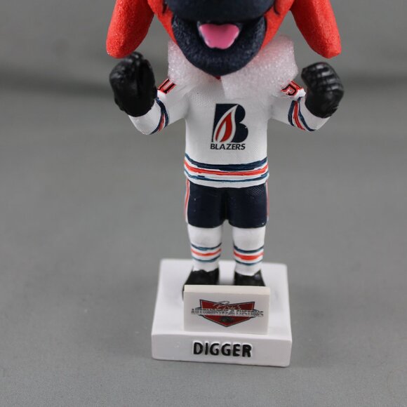 Kamloops Blazers Bobblehead - Team Mascot Digger - New In Box - Picture 4 of 10